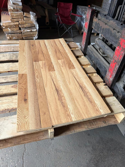 Warm Oak Laminate Flooring